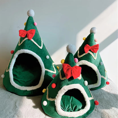 Cats Christmas Bed